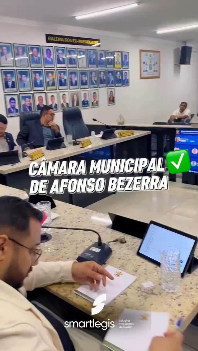 Instagram post from smartlegis_oficial. This post is in position 11.